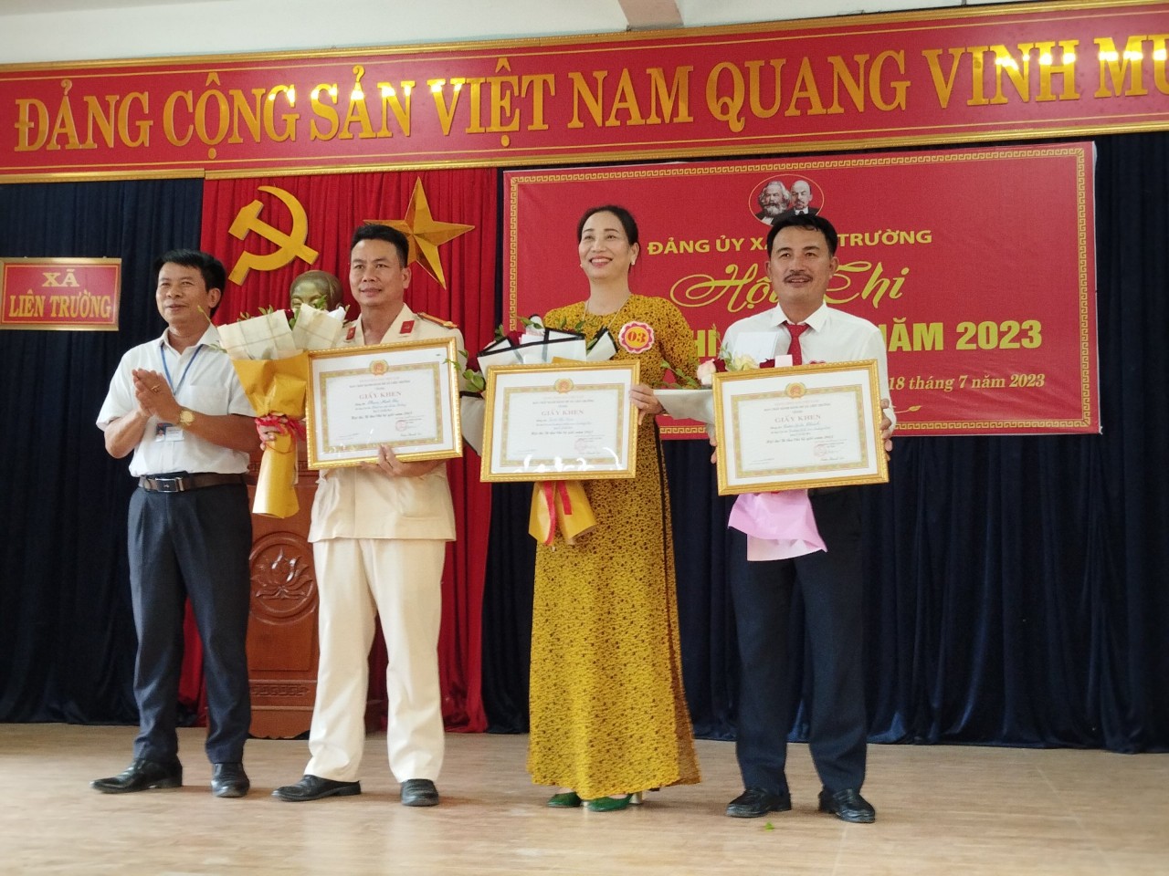 Giải ba